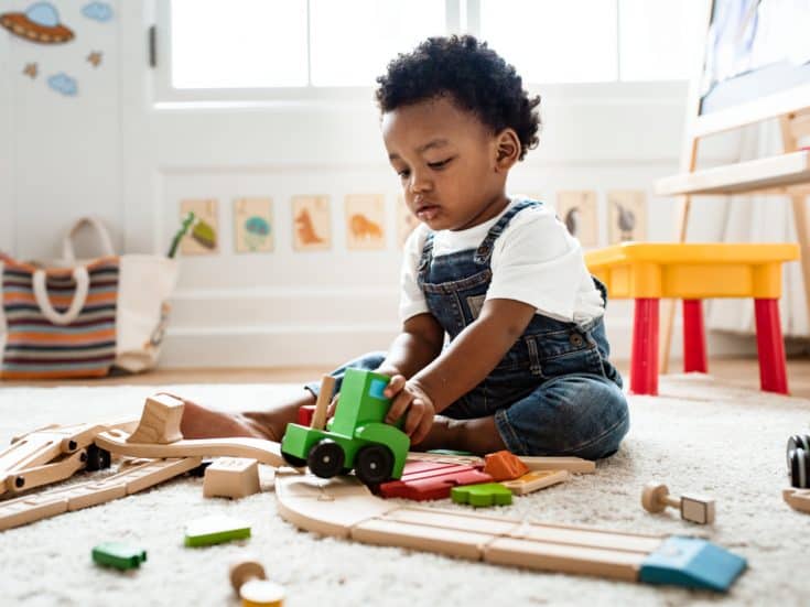 how-to-work-at-home-with-a-baby-735×551